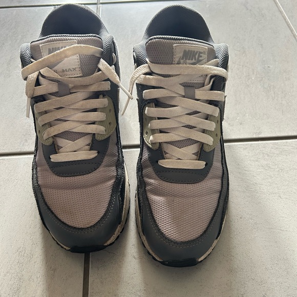 NikeID Custom Air Max 90 sneakers - Picture 3 of 10